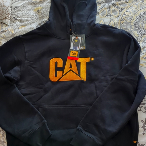Men's NWT medium black CAT (Caterpillar) hoodie - Picture 1 of 3